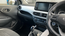 Hyundai i10 1.0 MPi Premium 5dr Auto Petrol Hatchback